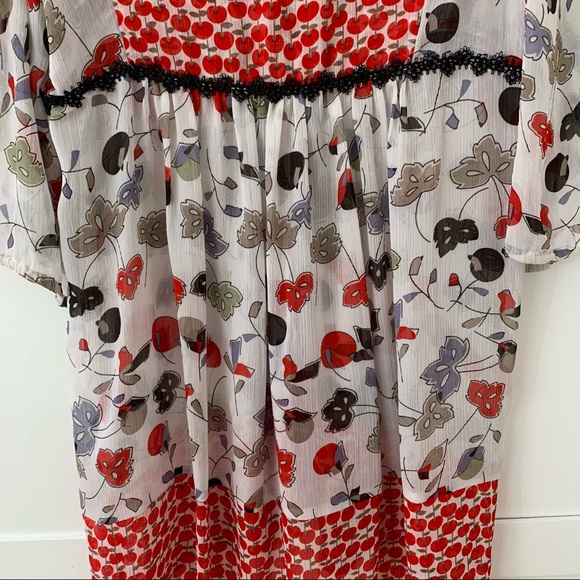 Coco and Chase Red Apple Floral Multi Novelty Print Boho V Neck Top Size L - Picture 7 of 8